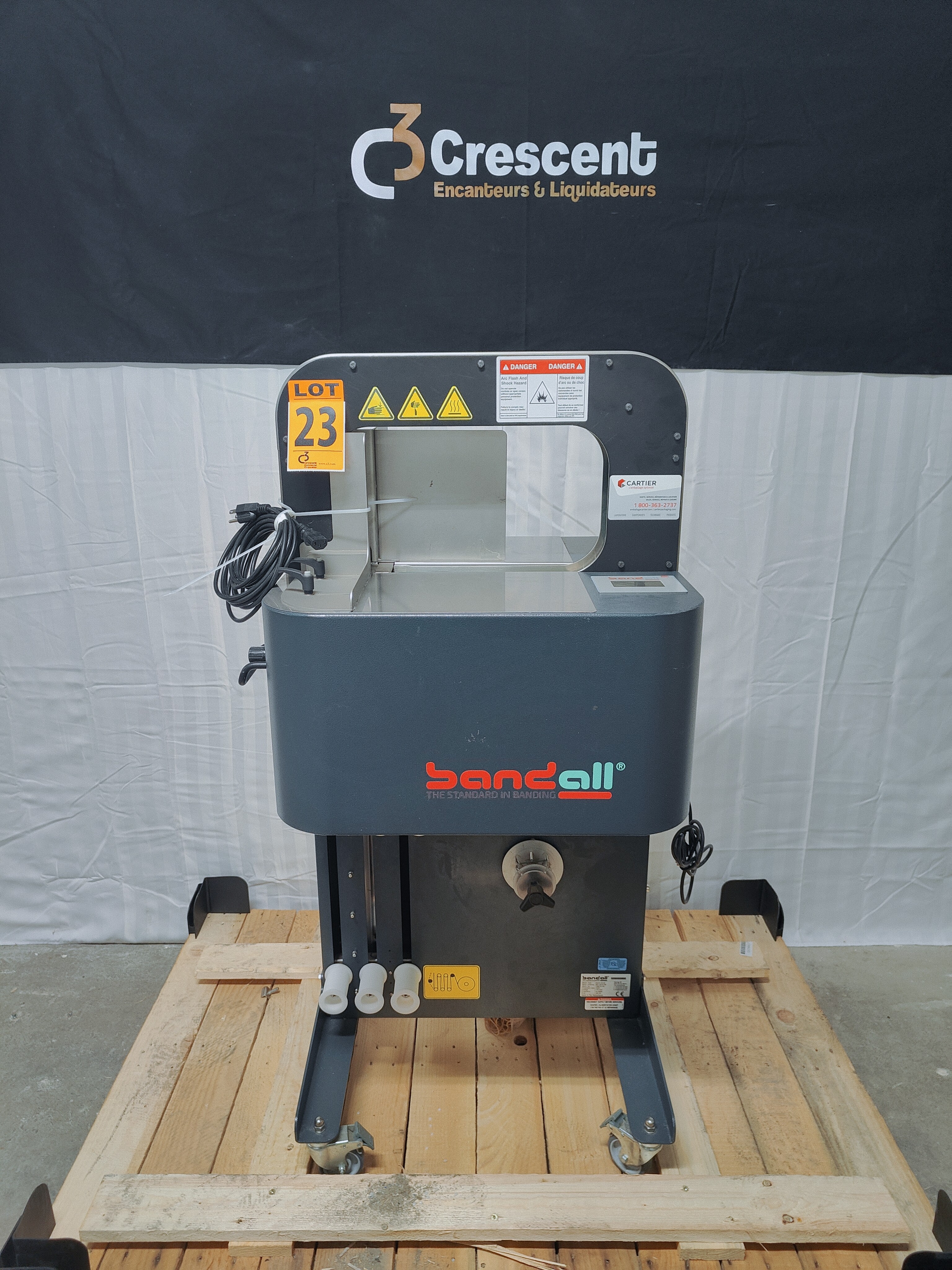 Front view of the BANDALL BA-32-20-62 vertical banding unit